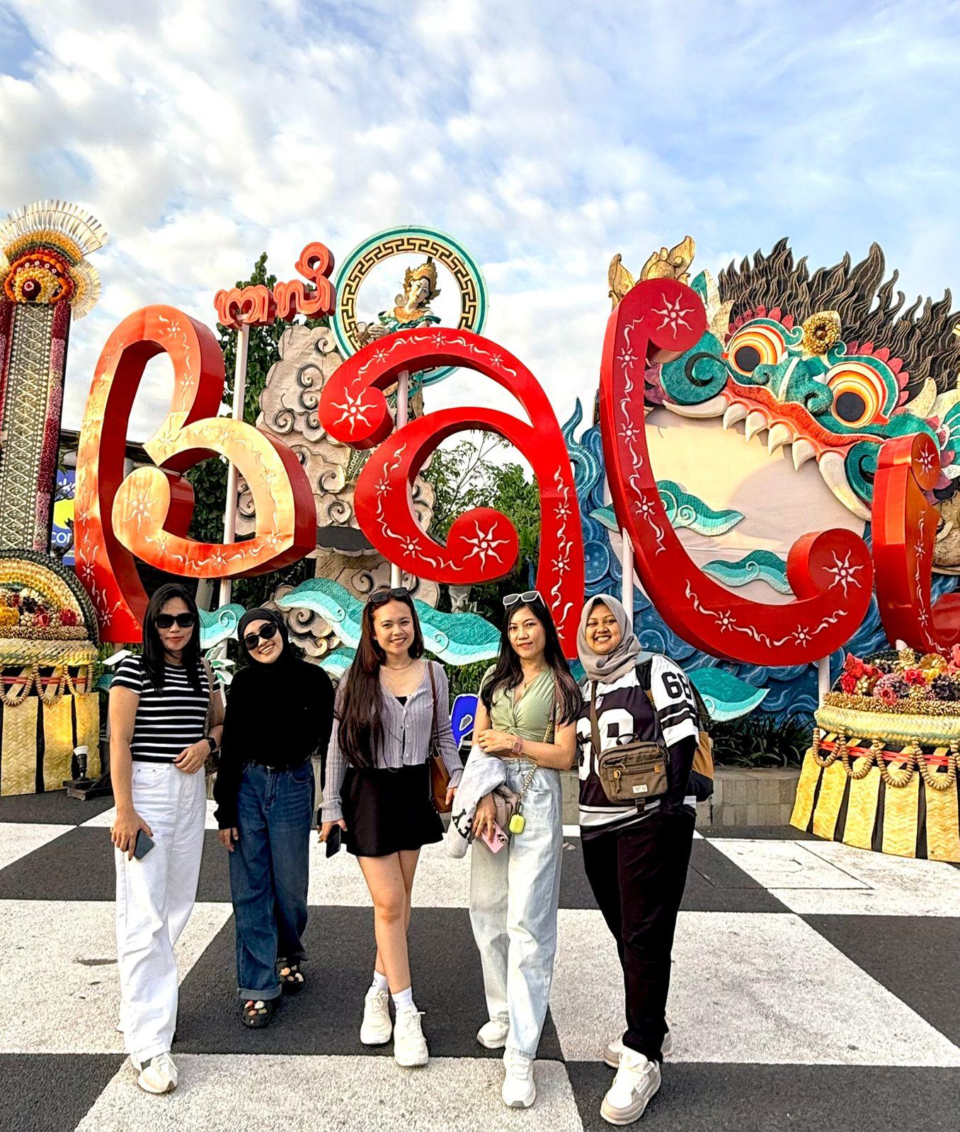 MDT GOES TO BALI — 1