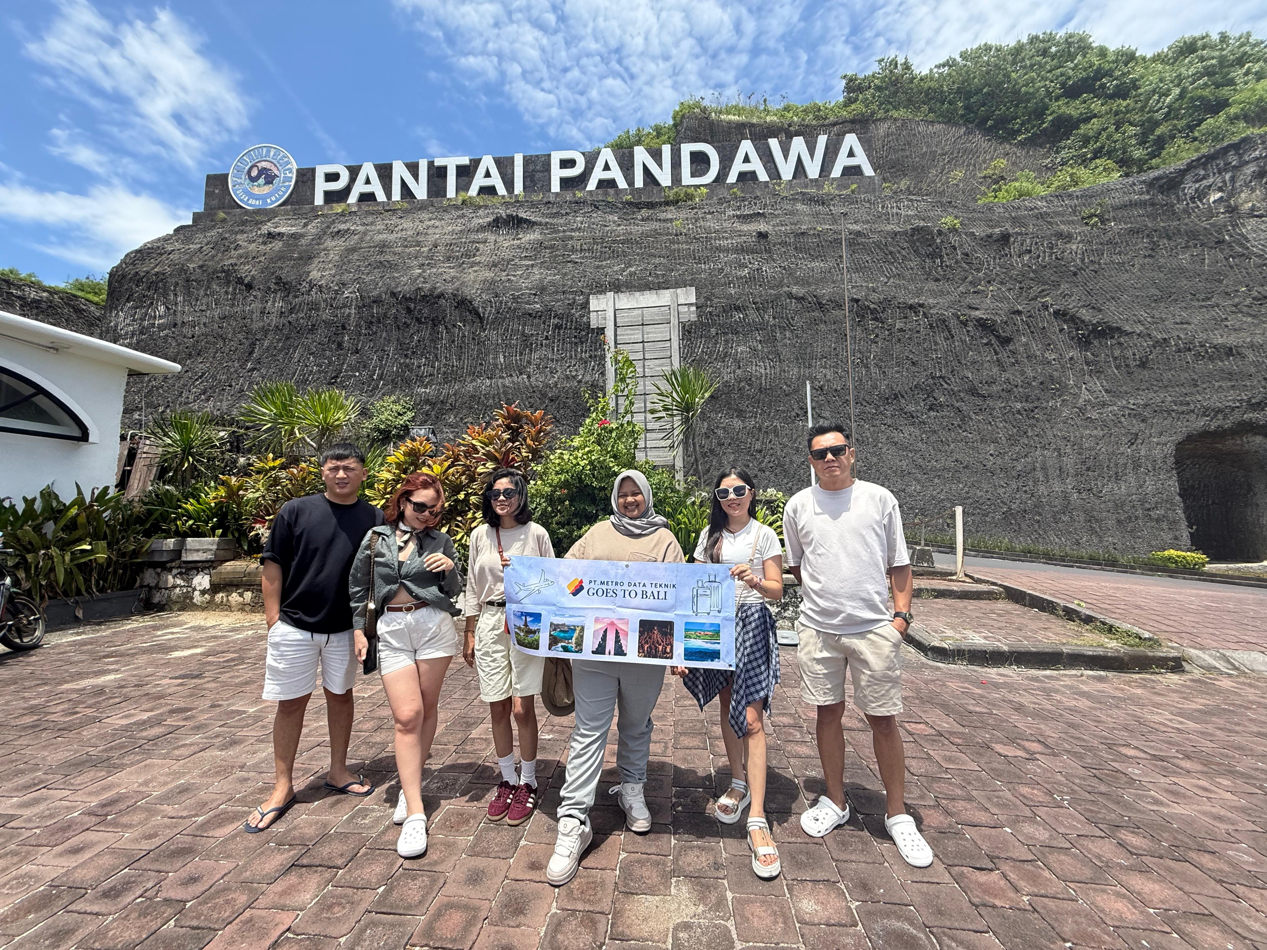 MDT GOES TO BALI — 8