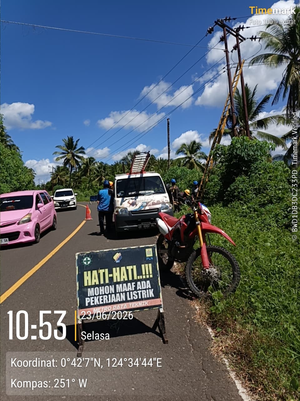 MDT Laksanakan Pekerjaan Uprating Jaringan SUTM 20 kV di Motongkad, Kawasan ULP Modayag — 4