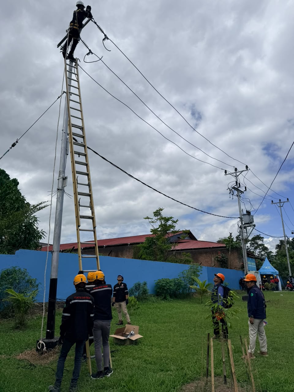 PT Metro Data Teknik Bersama Mitra Sukses Laksanakan Sertifikasi Kompetensi Ketenagalistrikan (SKTTK) di Kotamobagu — 3
