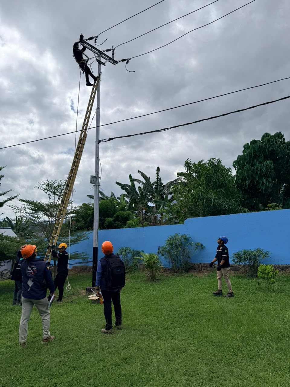 PT Metro Data Teknik Bersama Mitra Sukses Laksanakan Sertifikasi Kompetensi Ketenagalistrikan (SKTTK) di Kotamobagu — 6